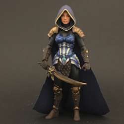 Mythic Legions Ravaena figure