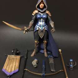 Mythic Legions Ravaena figure